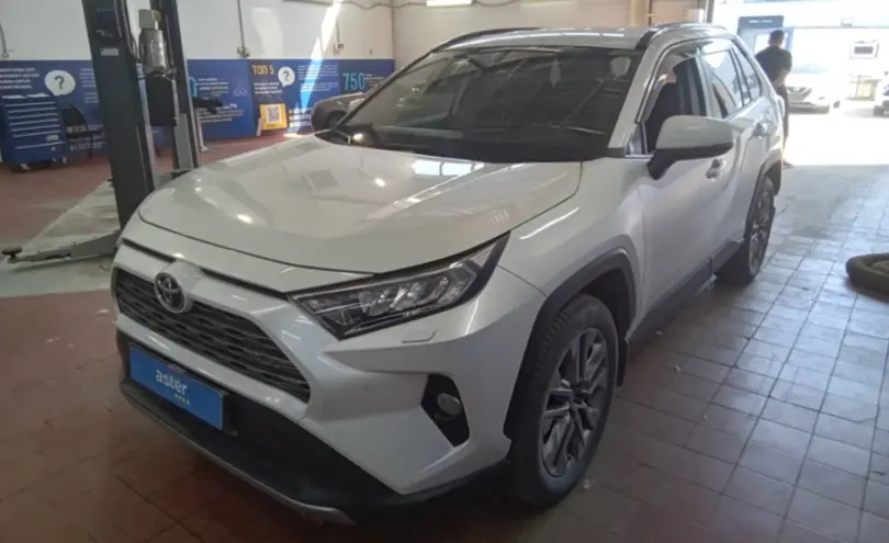 Toyota RAV4 2020 года за 15 000 000 тг. в Астана