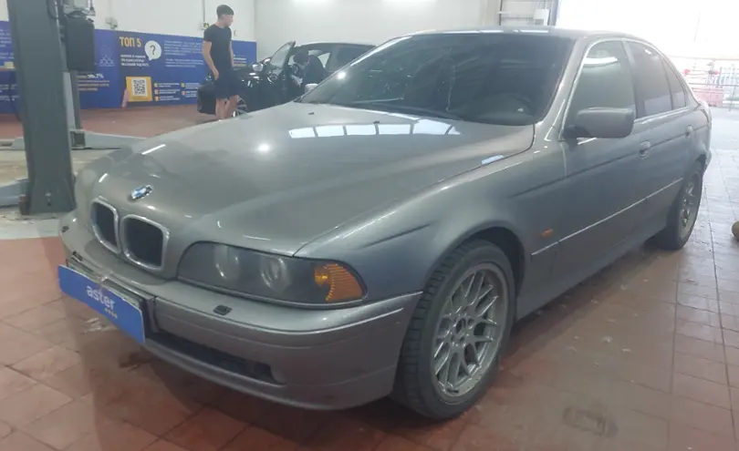 BMW 5 серии 2001 года за 4 000 000 тг. в Астана