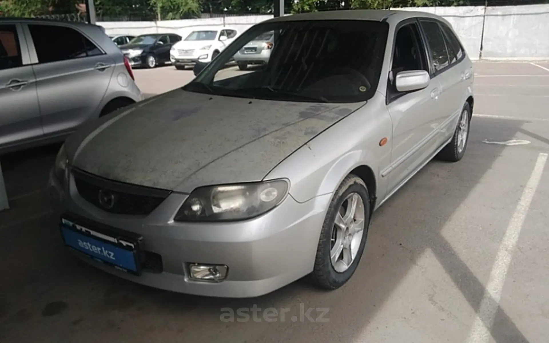 Mazda 323 2003