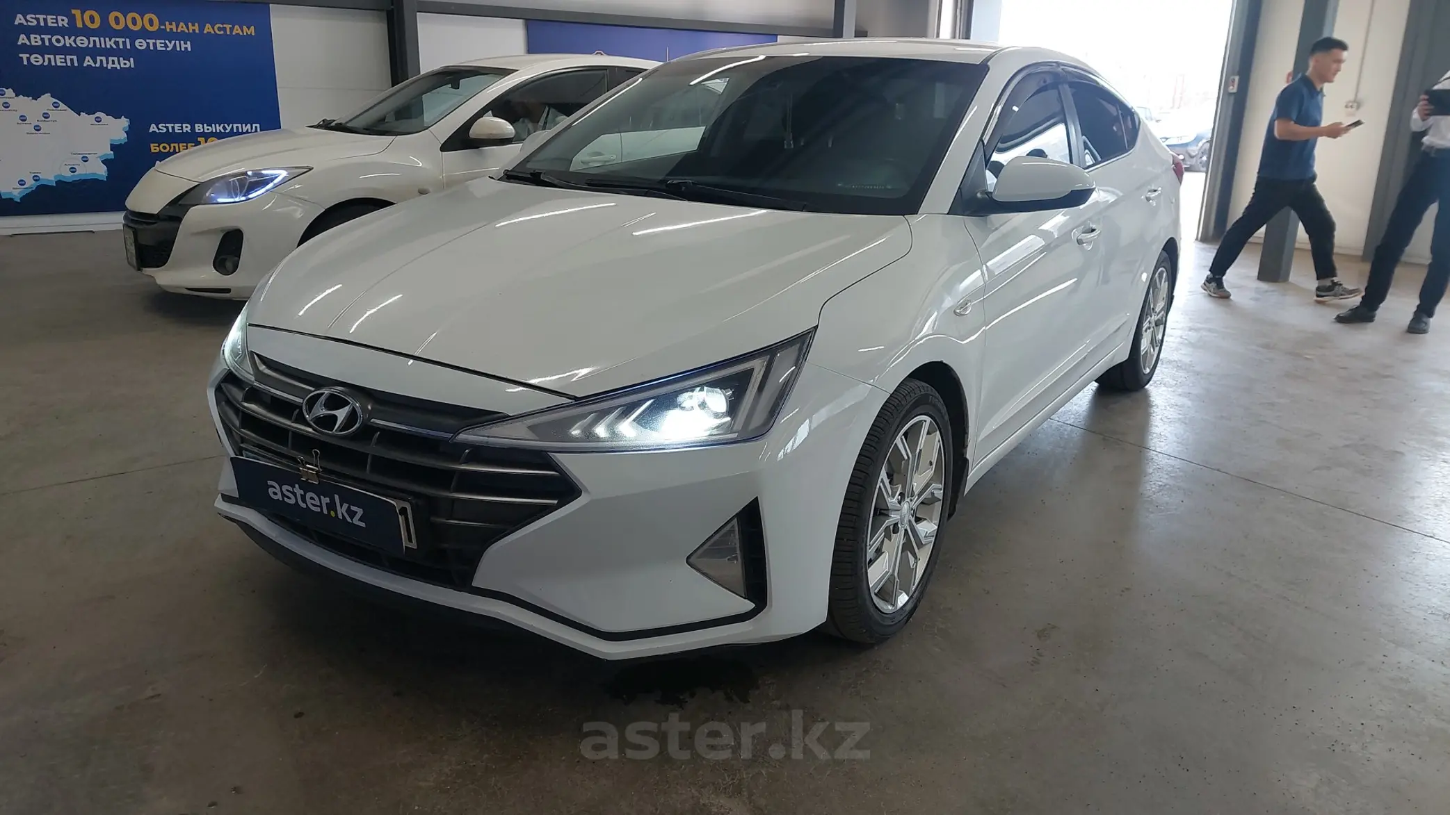 Hyundai Elantra 2019