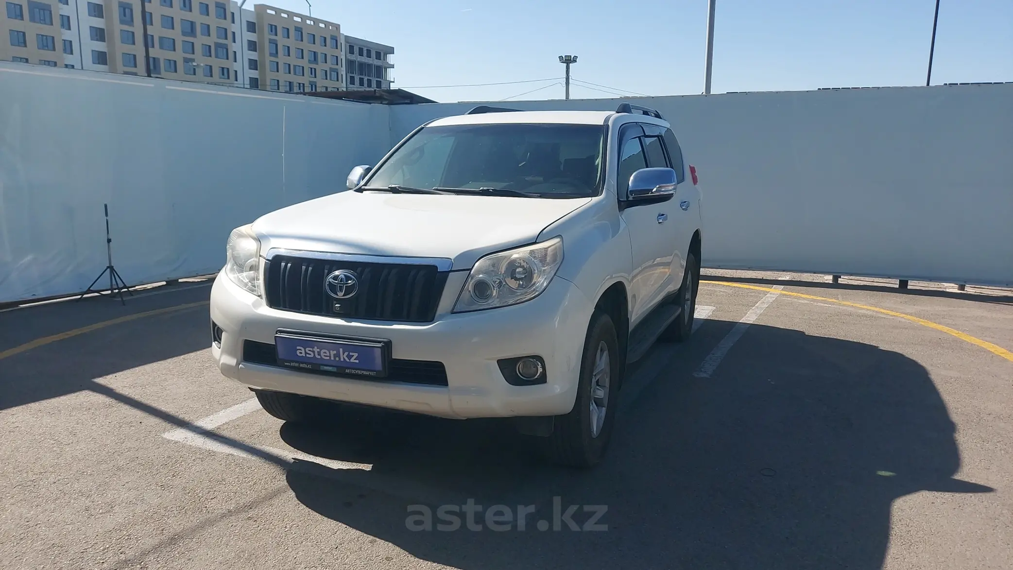 Toyota Land Cruiser Prado 2013