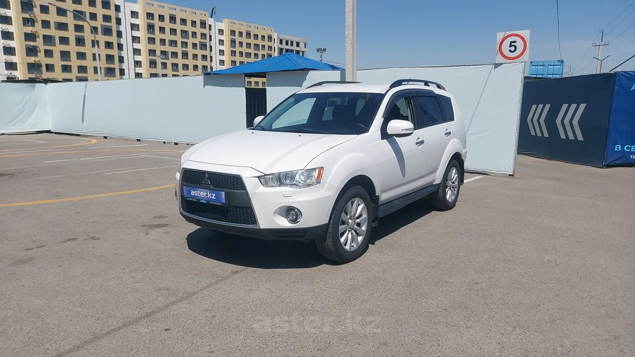 Mitsubishi Outlander 2011