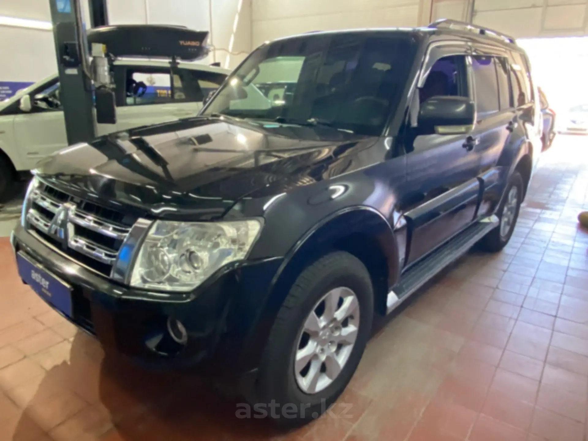 Mitsubishi Pajero 2011