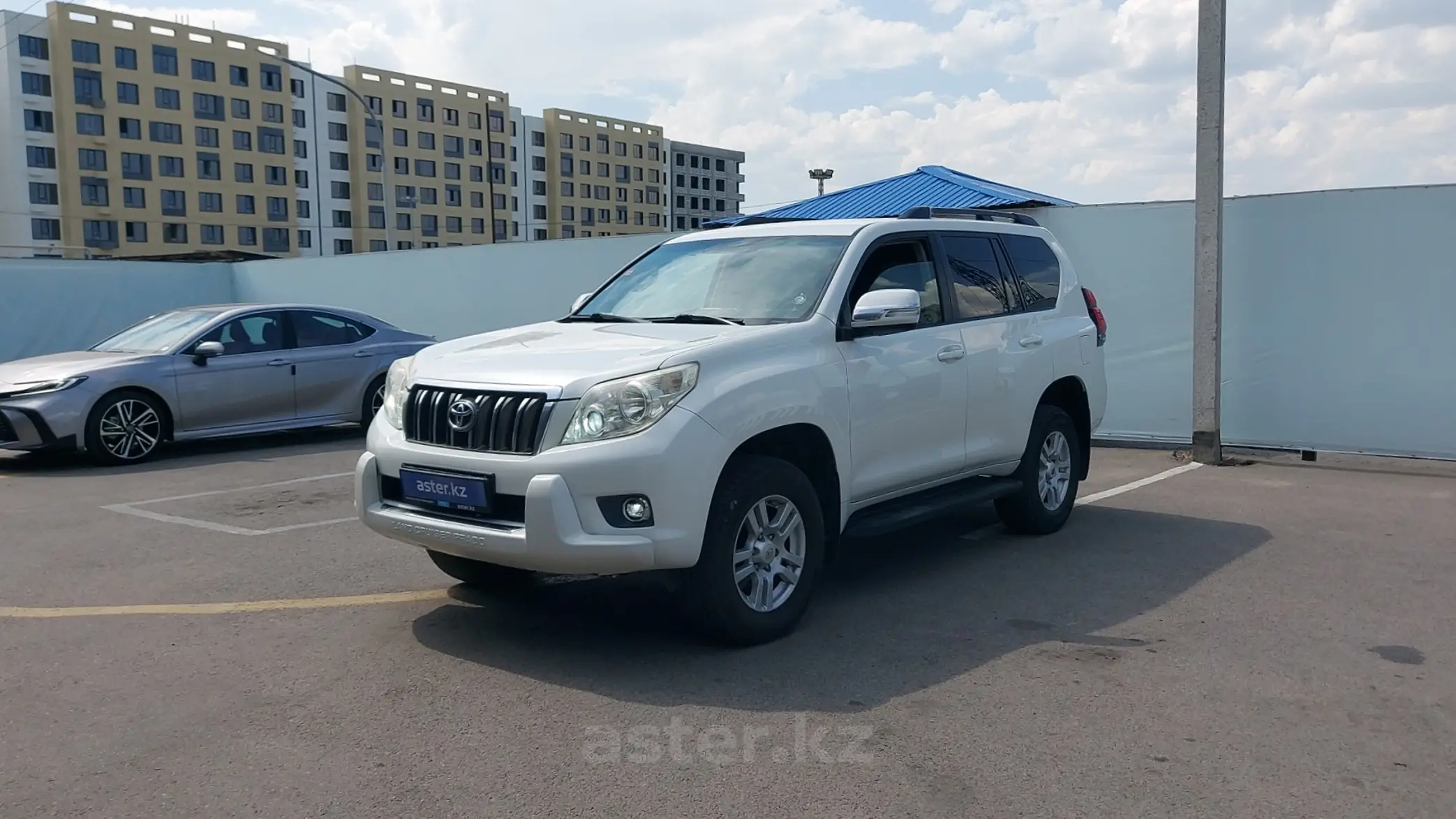 Toyota Land Cruiser Prado 2013