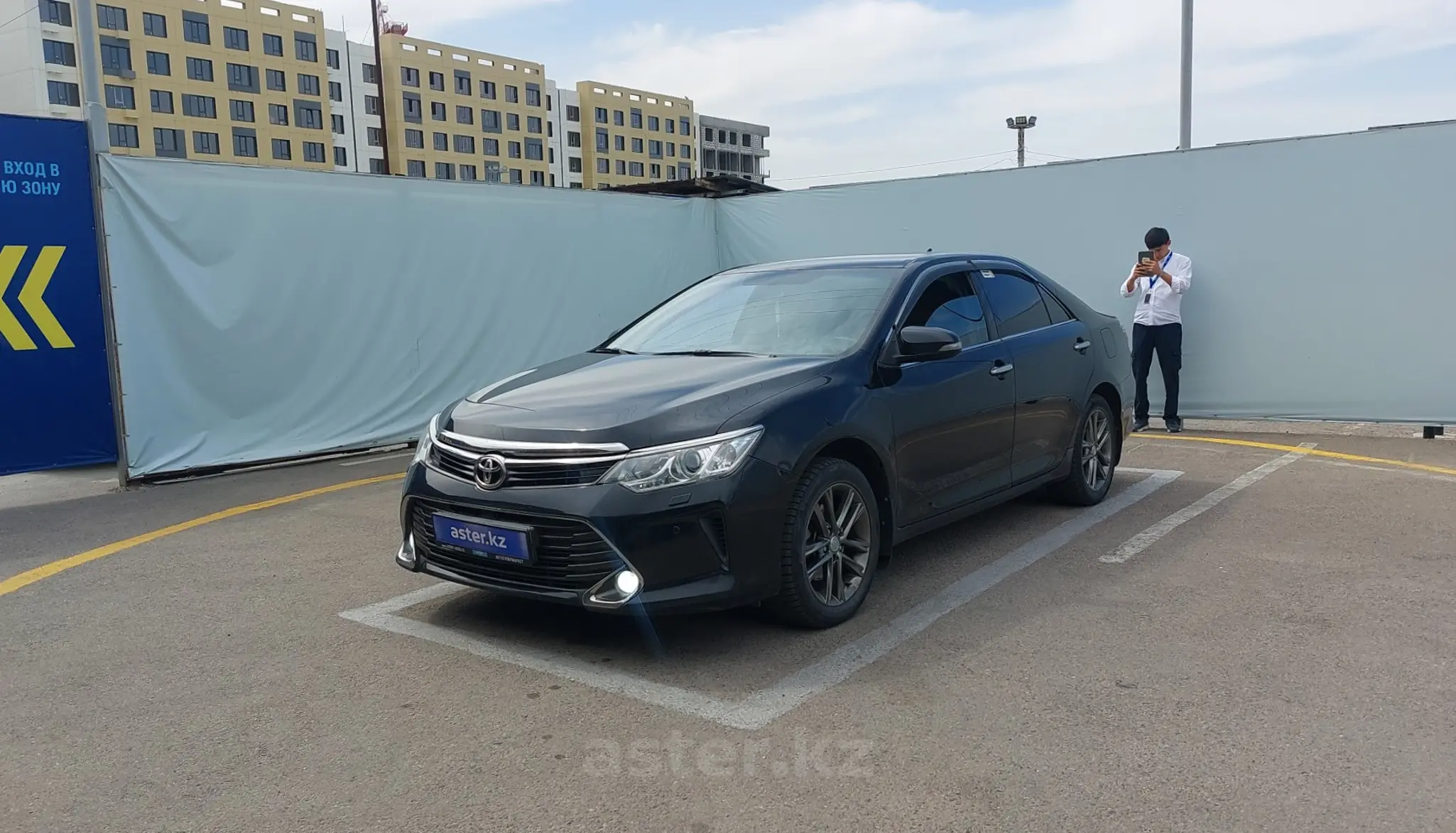 Toyota Camry 2015