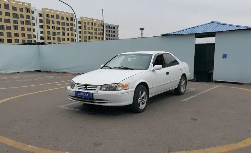 Toyota Camry 2000 года за 2 300 000 тг. в Алматы