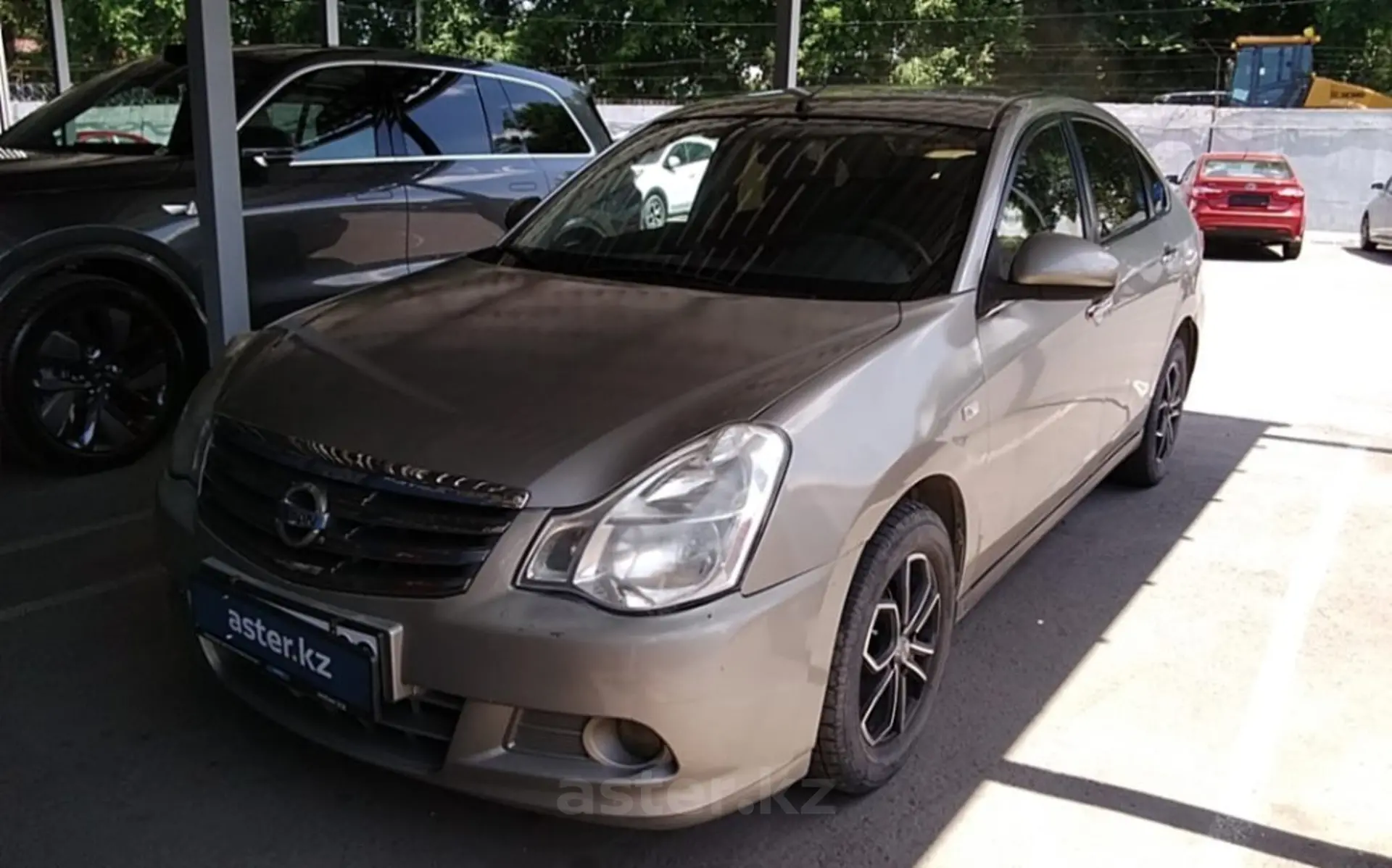 Nissan Almera 2014