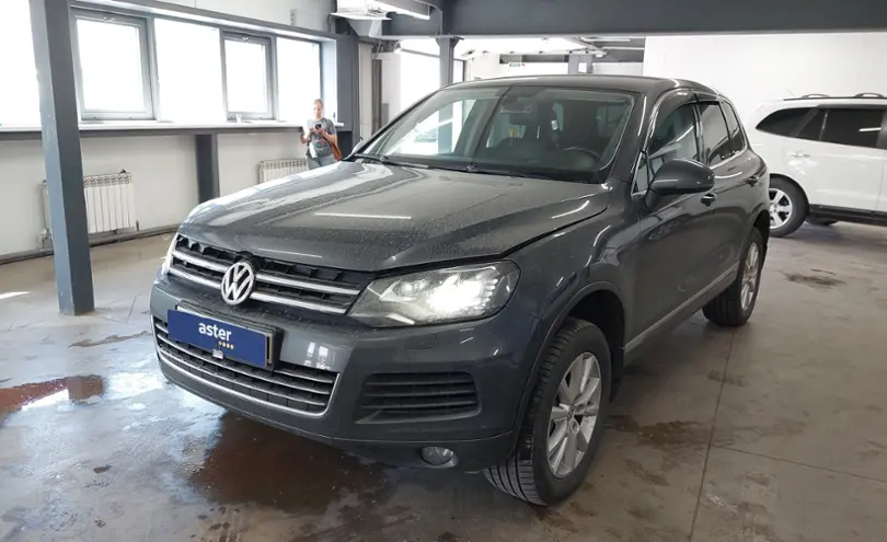 Volkswagen Touareg 2010 года за 11 000 000 тг. в Астана