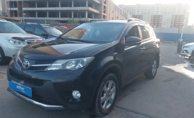 Toyota RAV4 2013 года за 9 800 000 тг. в Астана