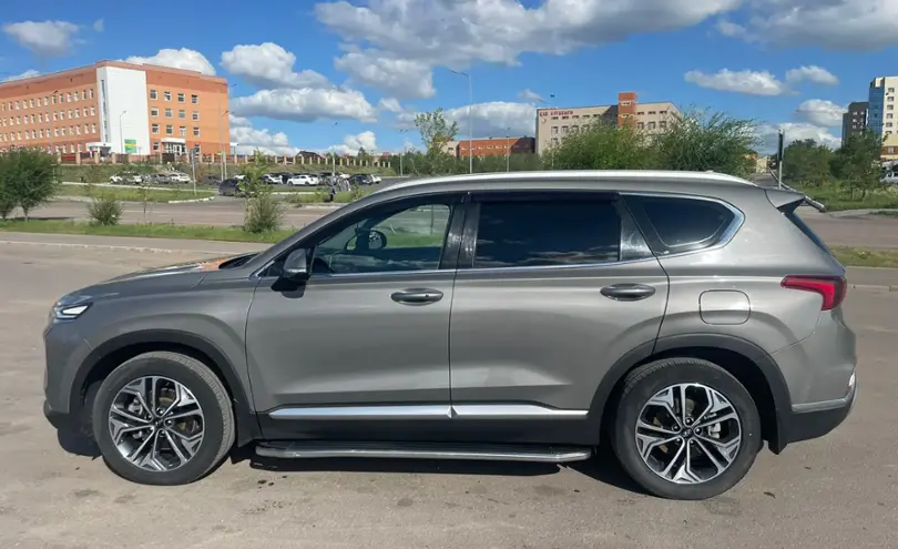 Hyundai Santa Fe 2019 года за 13 700 000 тг. в Караганда