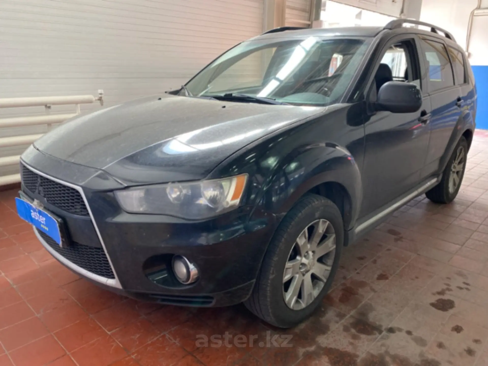 Mitsubishi Outlander 2011