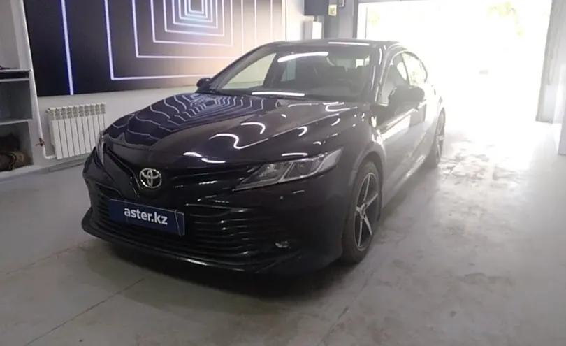 Toyota Camry 2018 года за 13 000 000 тг. в Павлодар