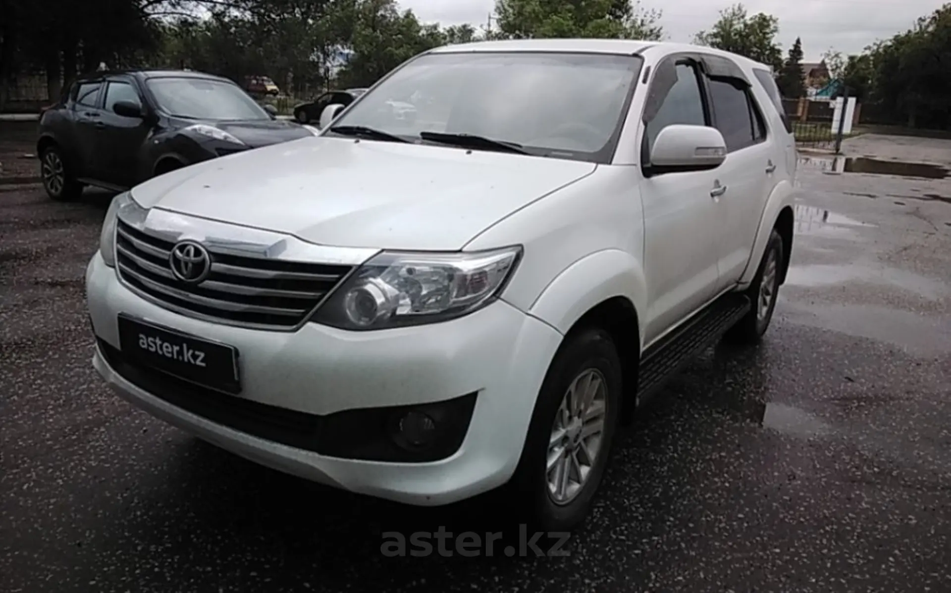 Toyota Fortuner 2012