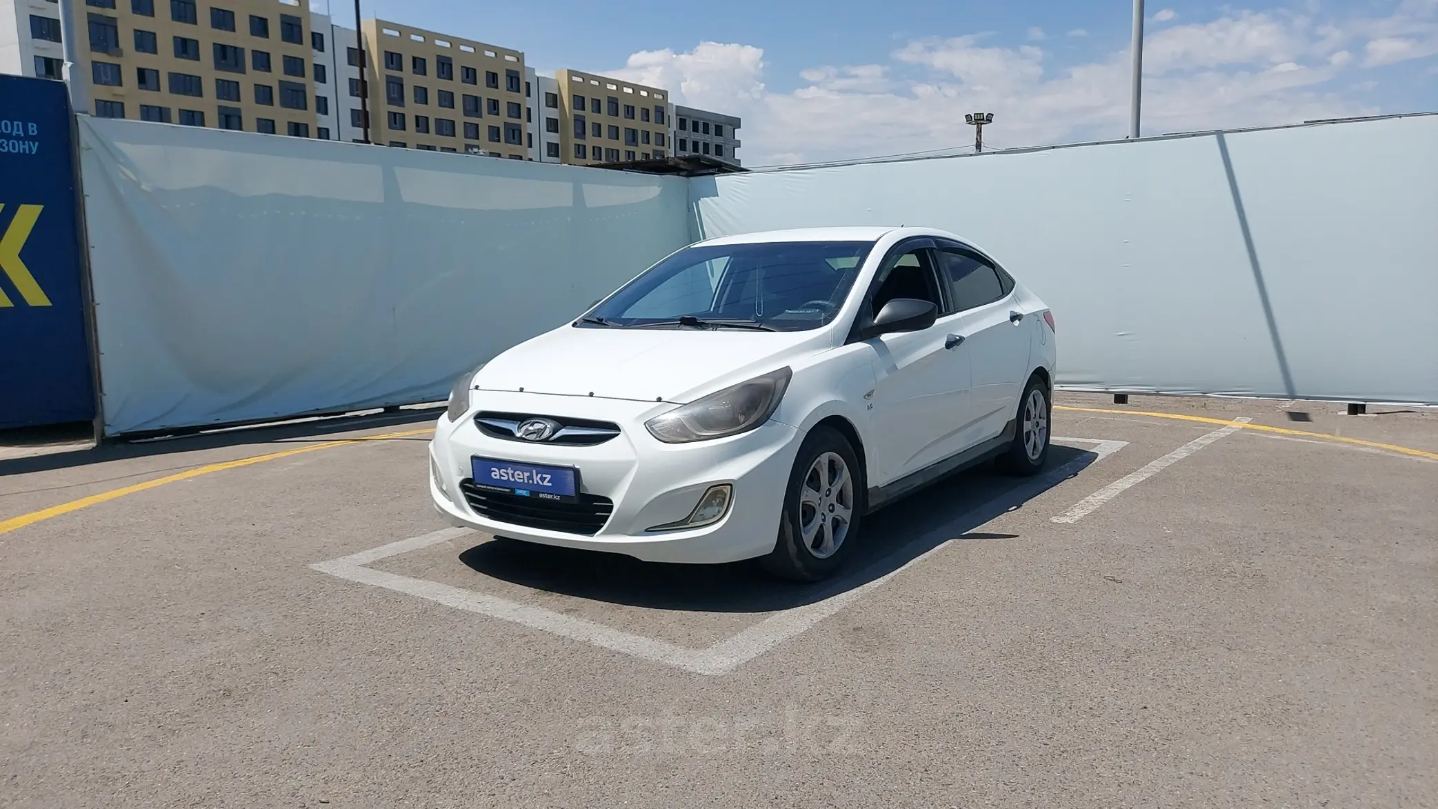 Hyundai Accent 2013