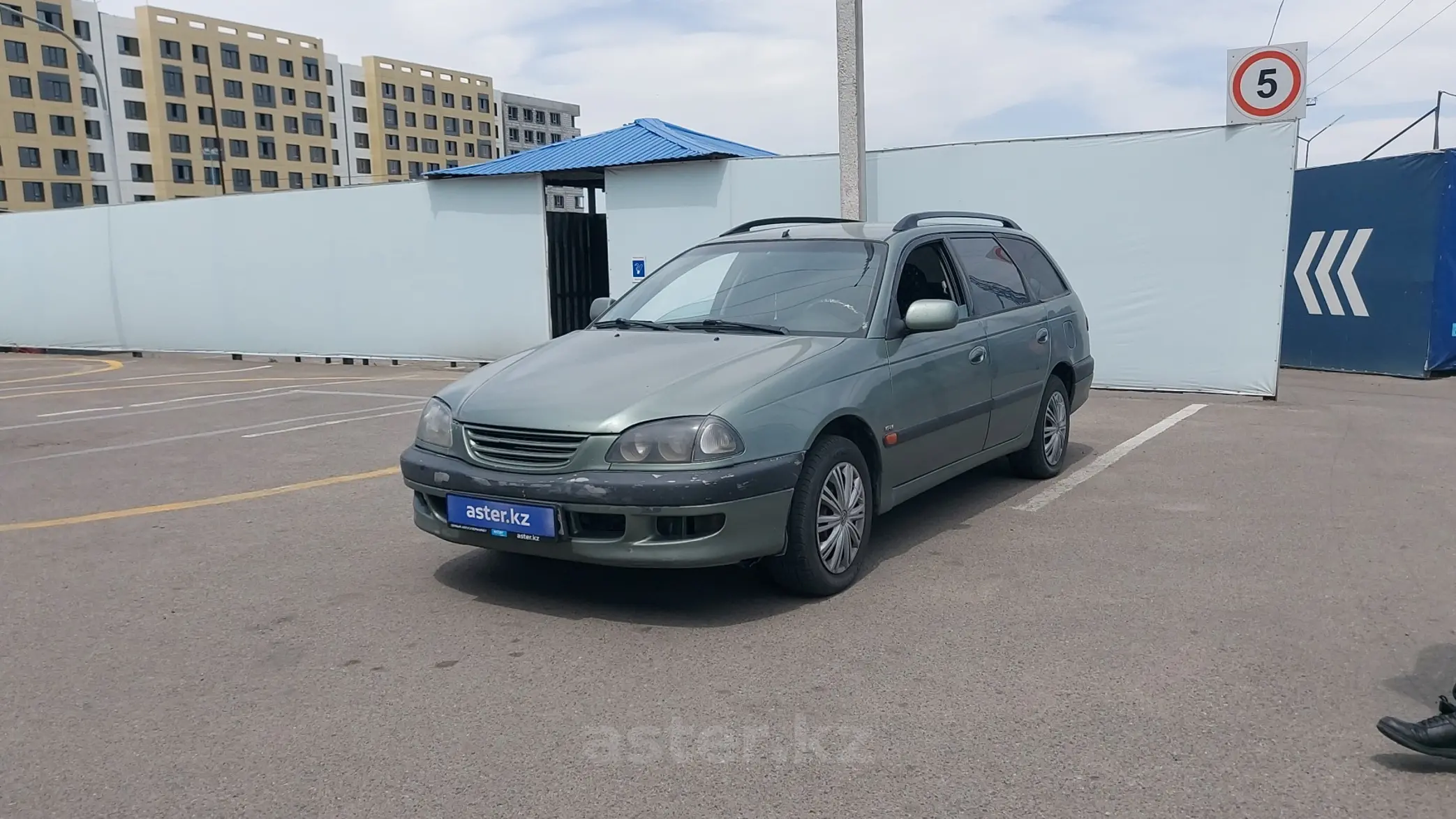 Toyota Avensis 2002