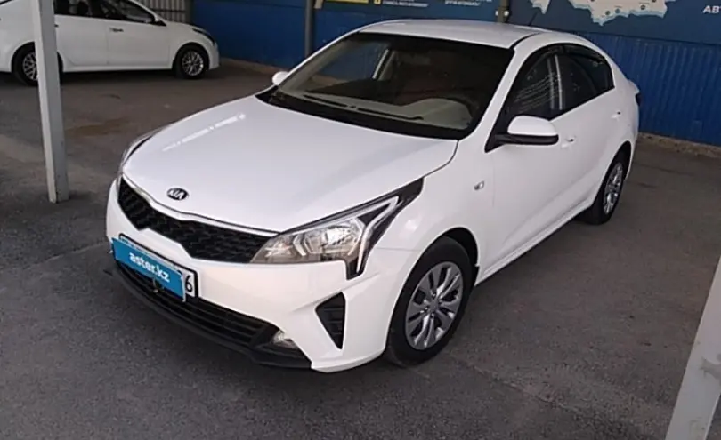 Kia Rio 2021 года за 8 000 000 тг. в Атырау