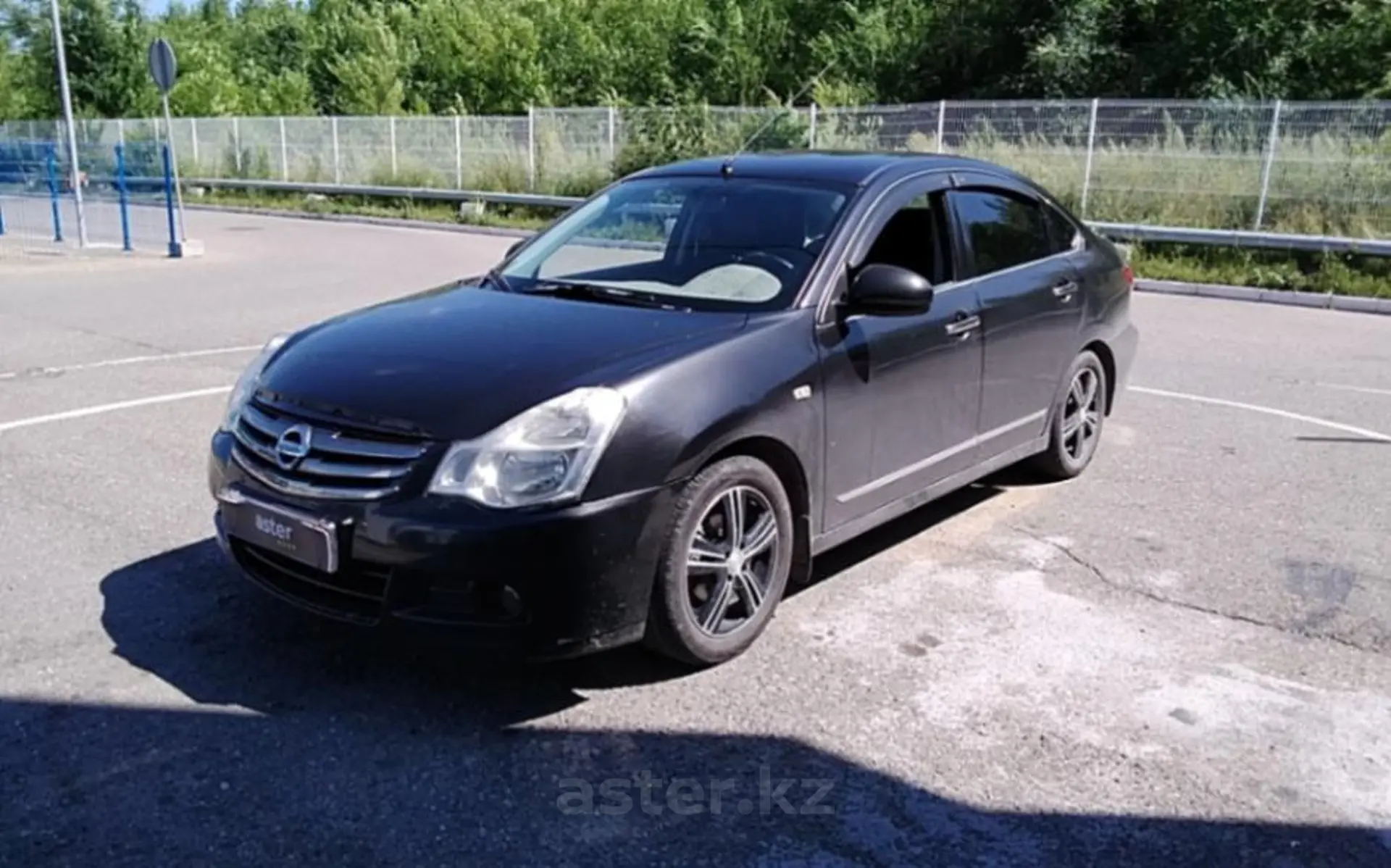 Nissan Almera 2015