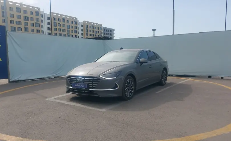 Hyundai Sonata 2020 года за 15 000 000 тг. в Алматы