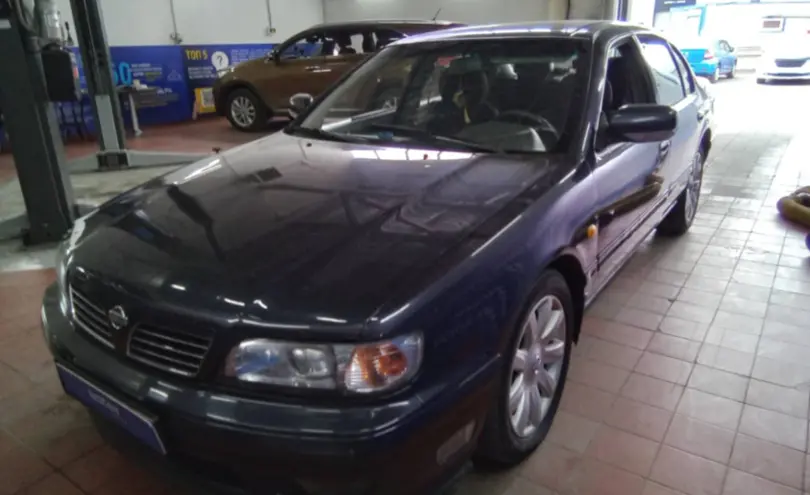 Nissan Maxima 1998 года за 2 000 000 тг. в Астана