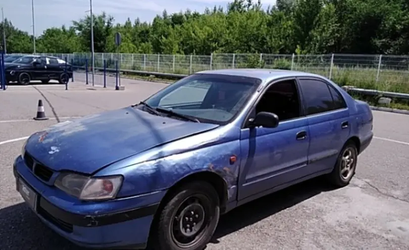 Toyota Carina E 1996 года за 1 300 000 тг. в Усть-Каменогорск