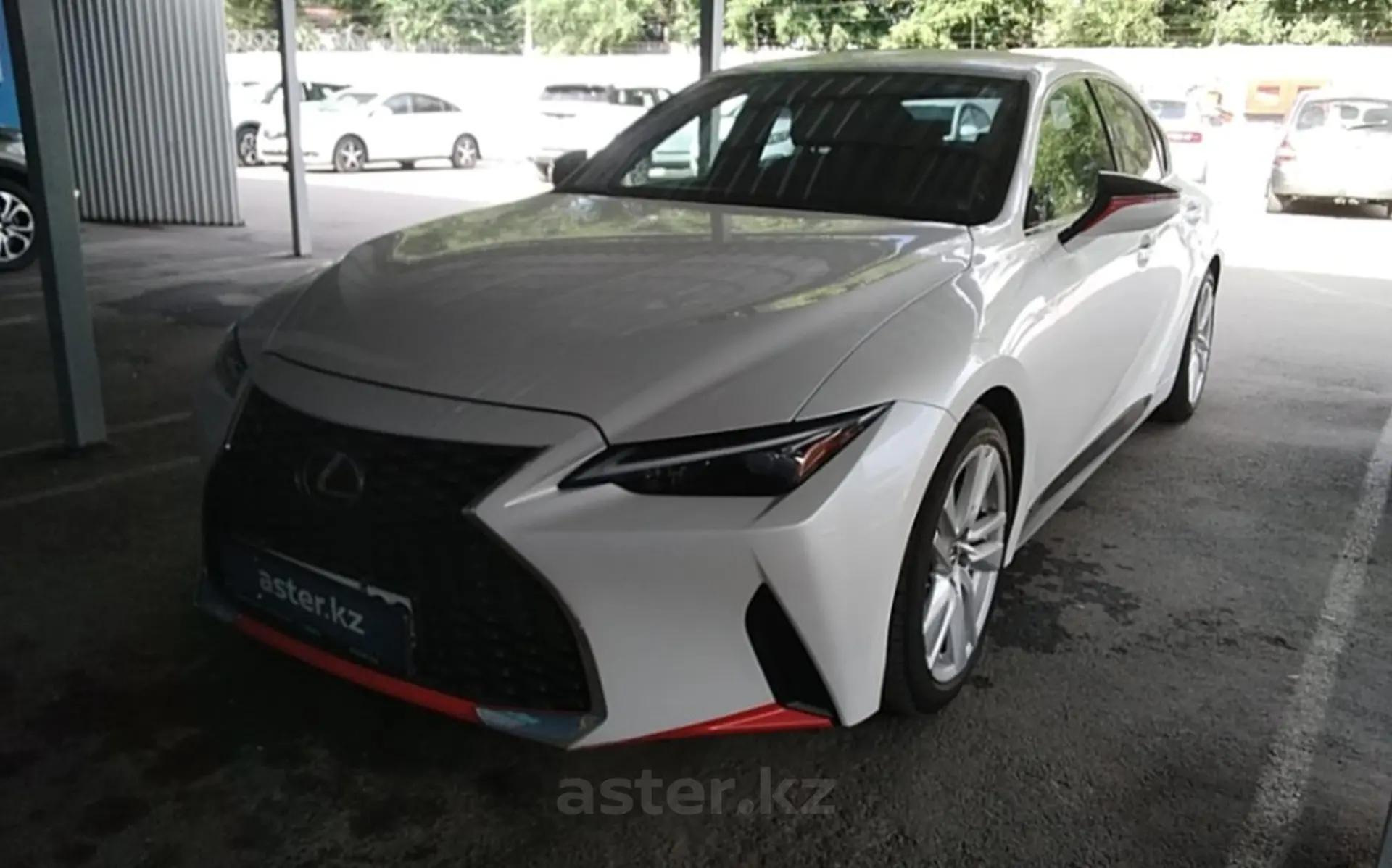 Lexus IS 2022