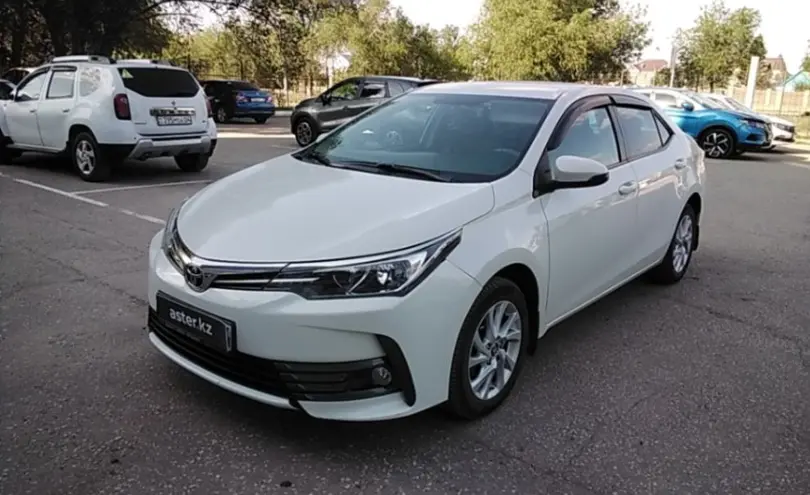 Toyota Corolla 2018 года за 8 000 000 тг. в Актобе