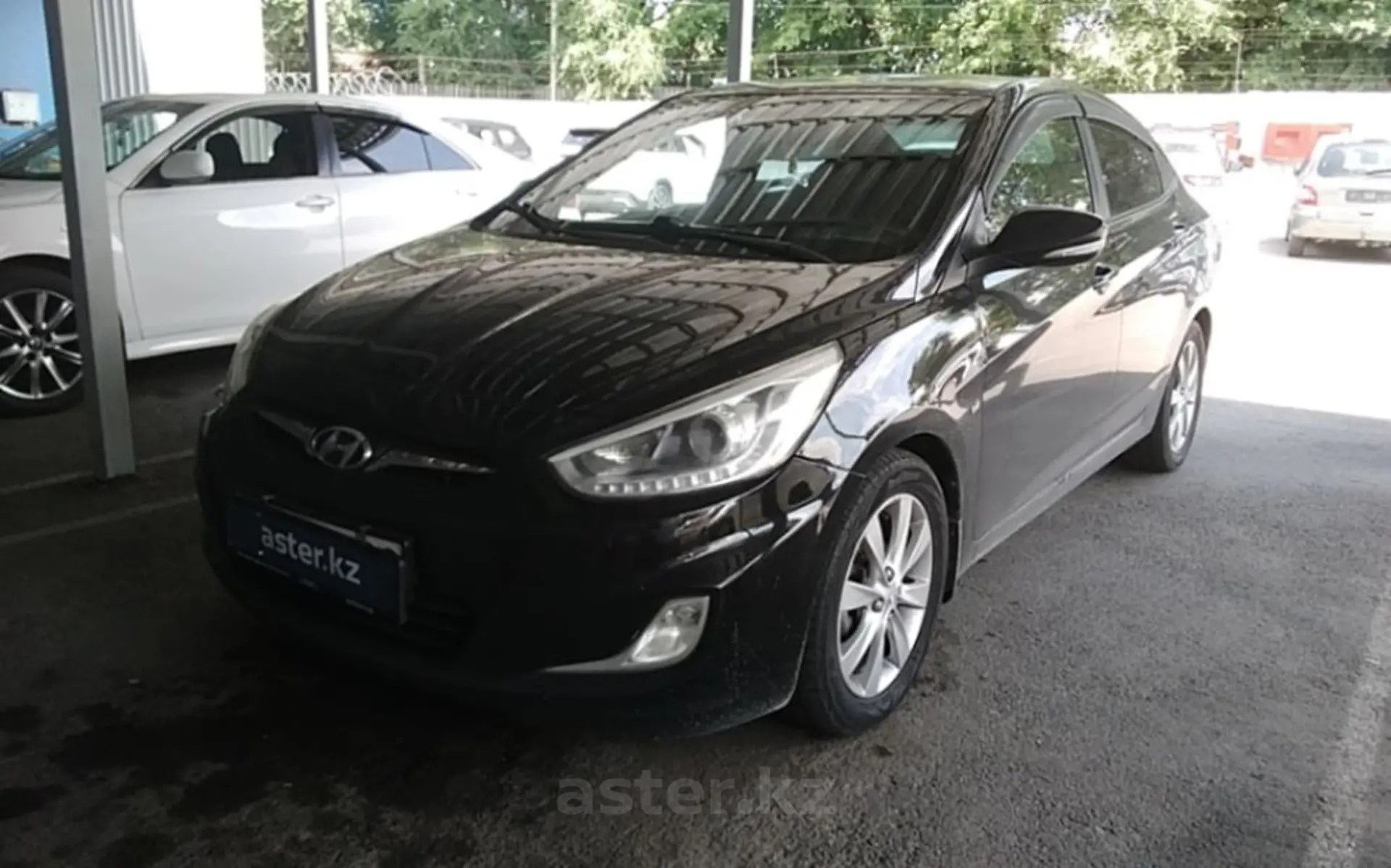 Hyundai Accent 2013