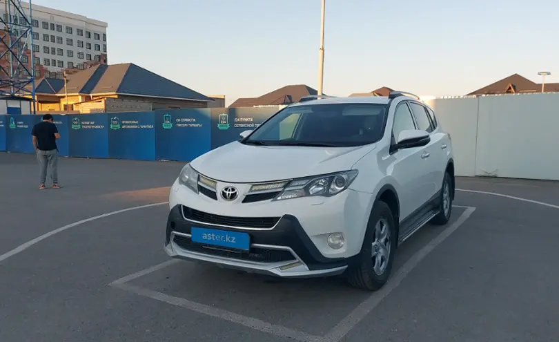 Toyota RAV4 2015 года за 9 000 000 тг. в Шымкент