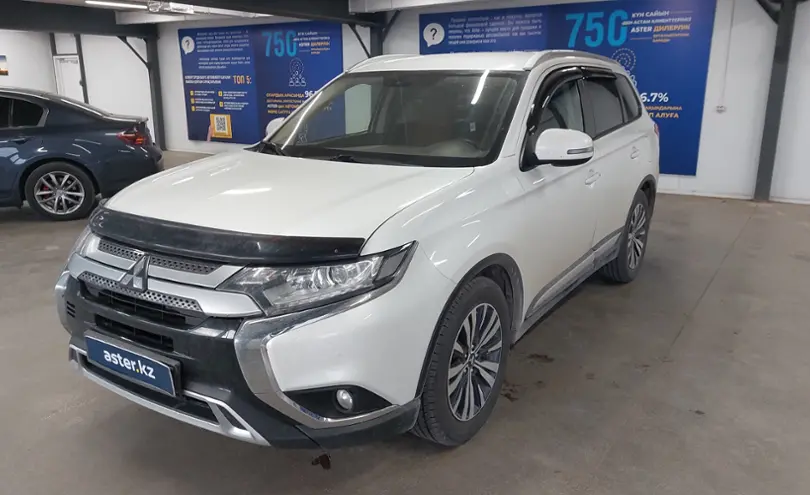 Mitsubishi Outlander 2020 года за 11 000 000 тг. в Астана