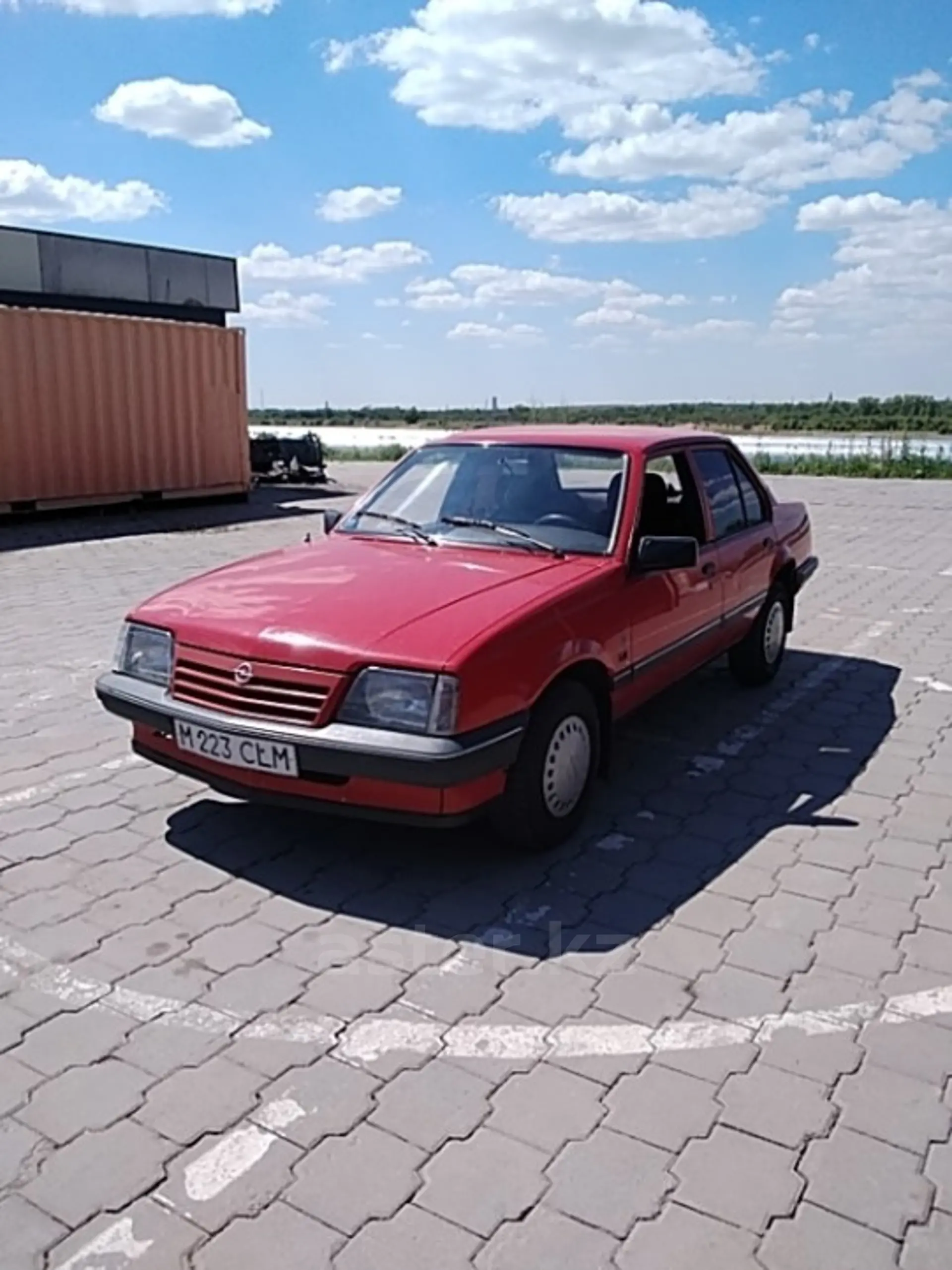 Opel Ascona 1986