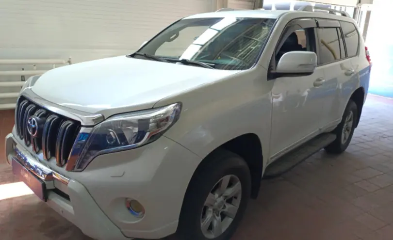 Toyota Land Cruiser Prado 2014 года за 17 500 000 тг. в Астана