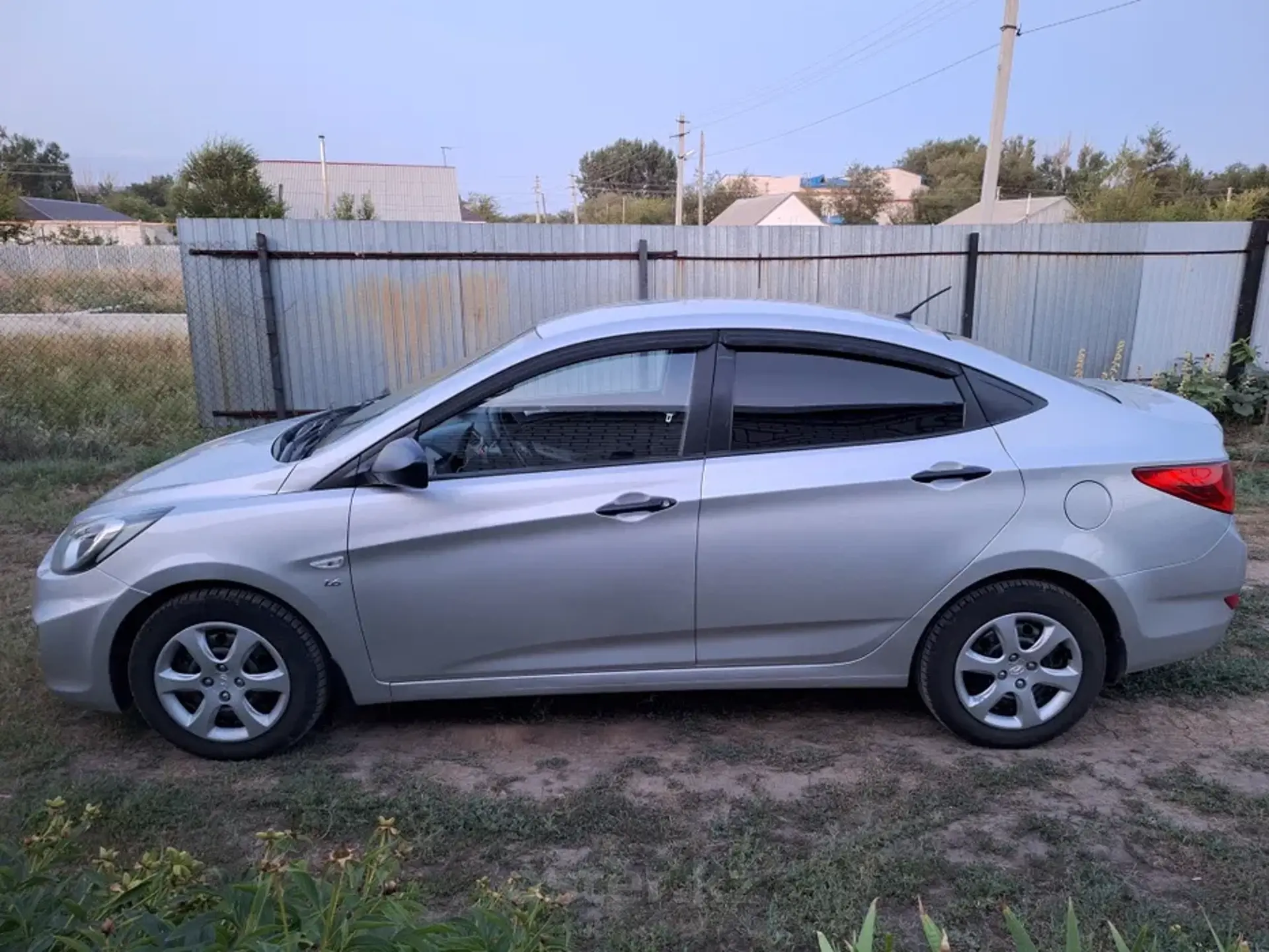 Hyundai Accent 2013