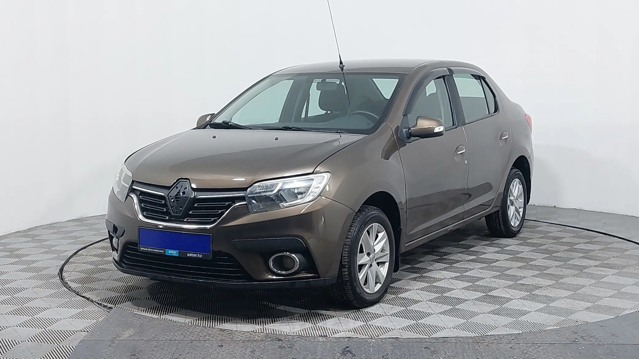 Renault Logan 2018