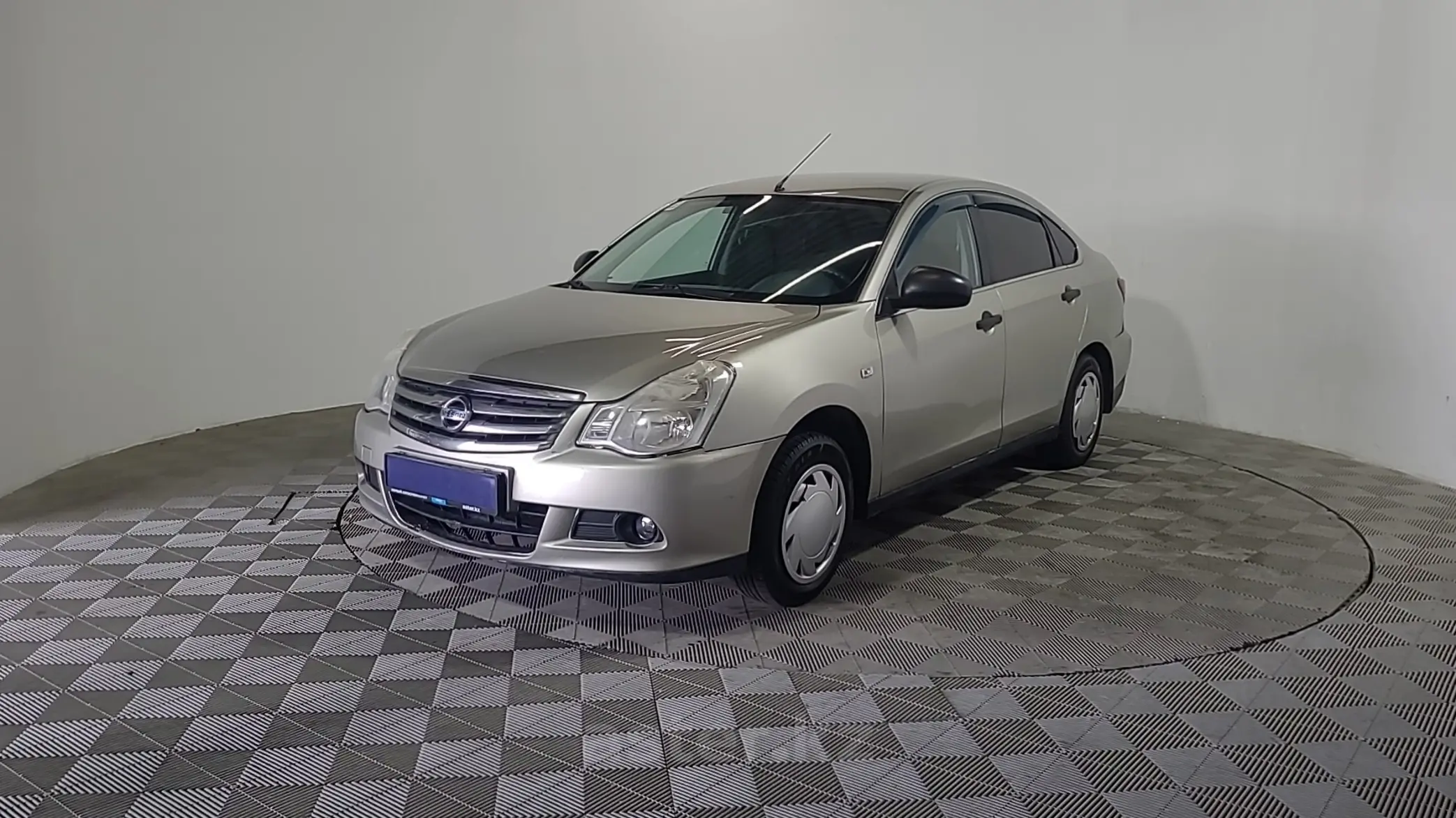 Nissan Almera 2014