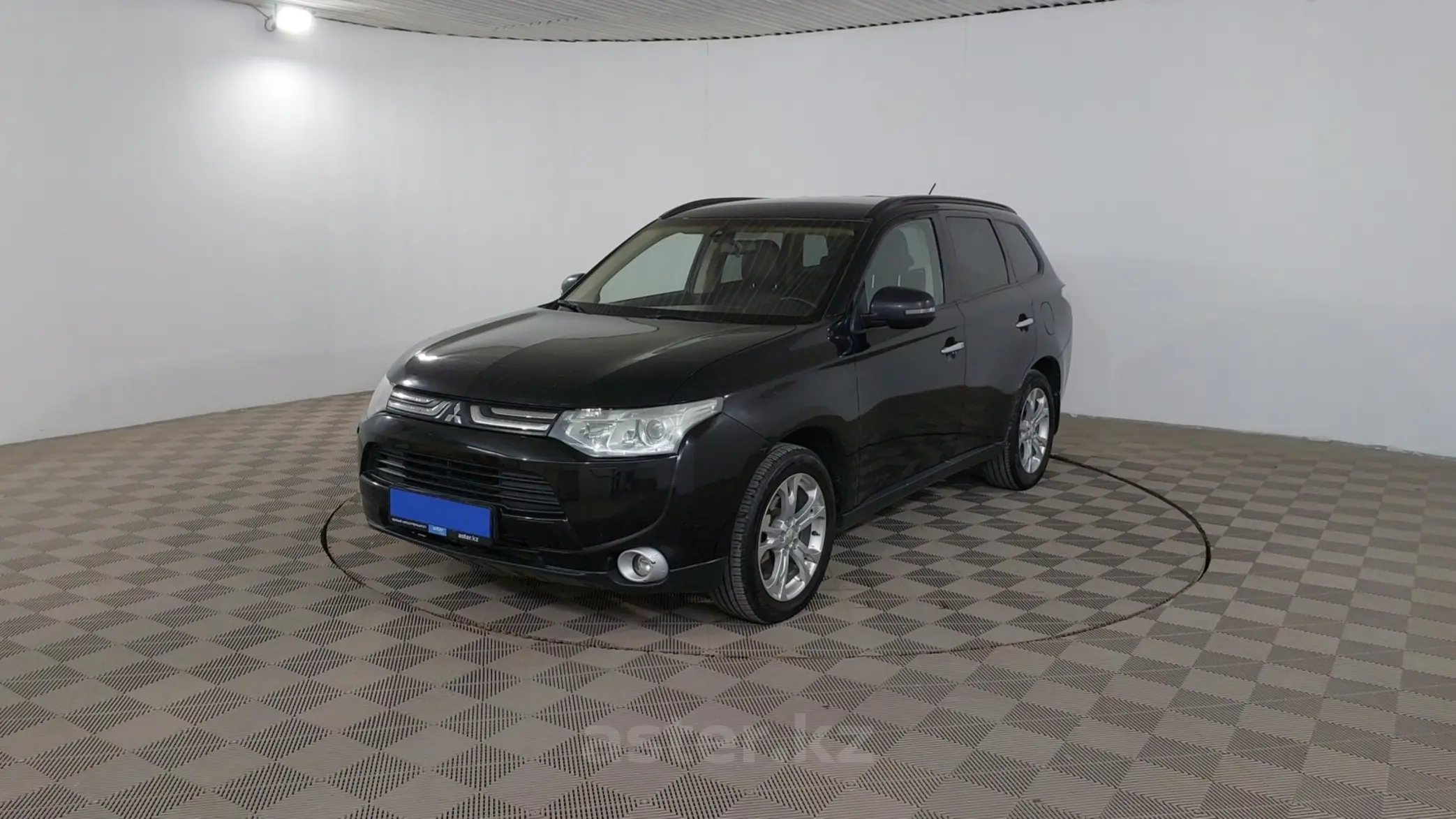 Mitsubishi Outlander 2013