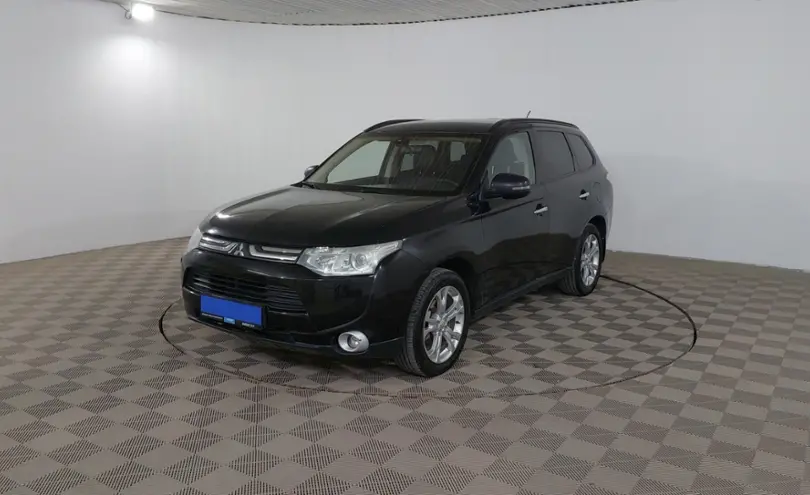 Mitsubishi Outlander 2013 года за 6 798 800 тг. в Шымкент