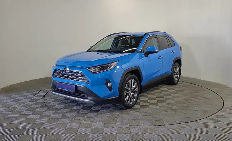 Toyota RAV4 2020 года за 13 290 000 тг. в Алматы