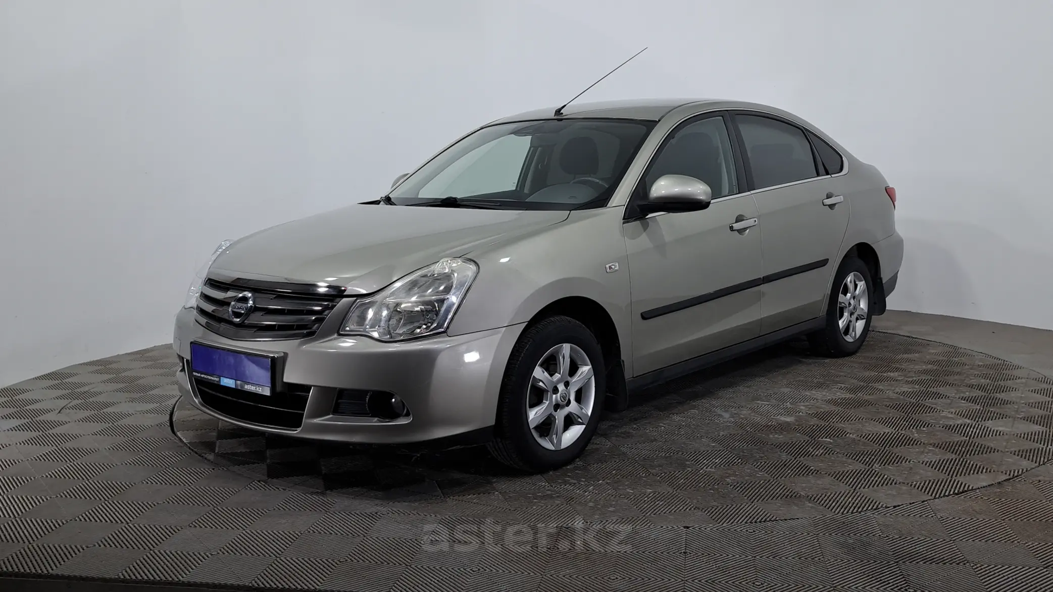 Nissan Almera 2014