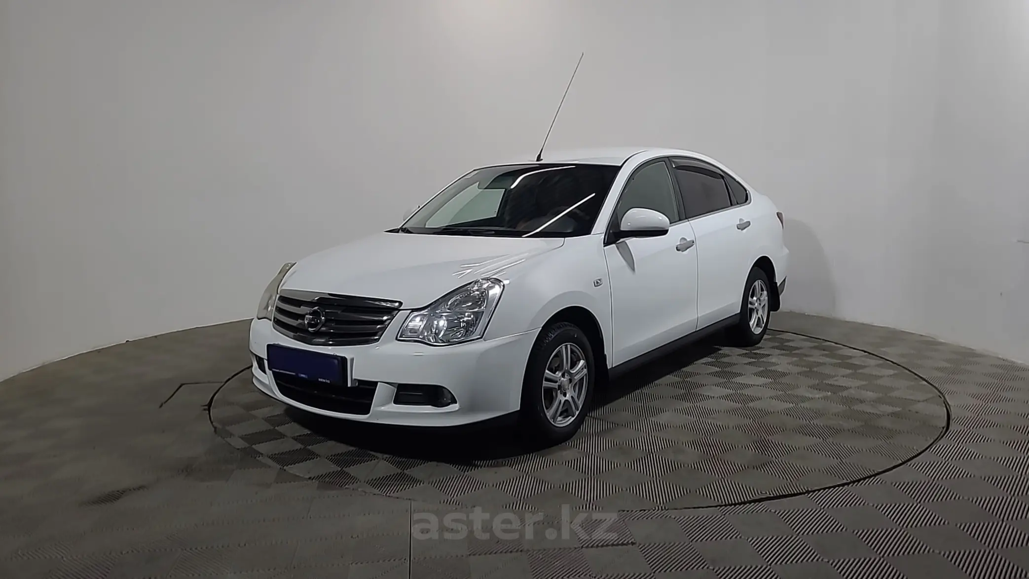 Nissan Almera 2014