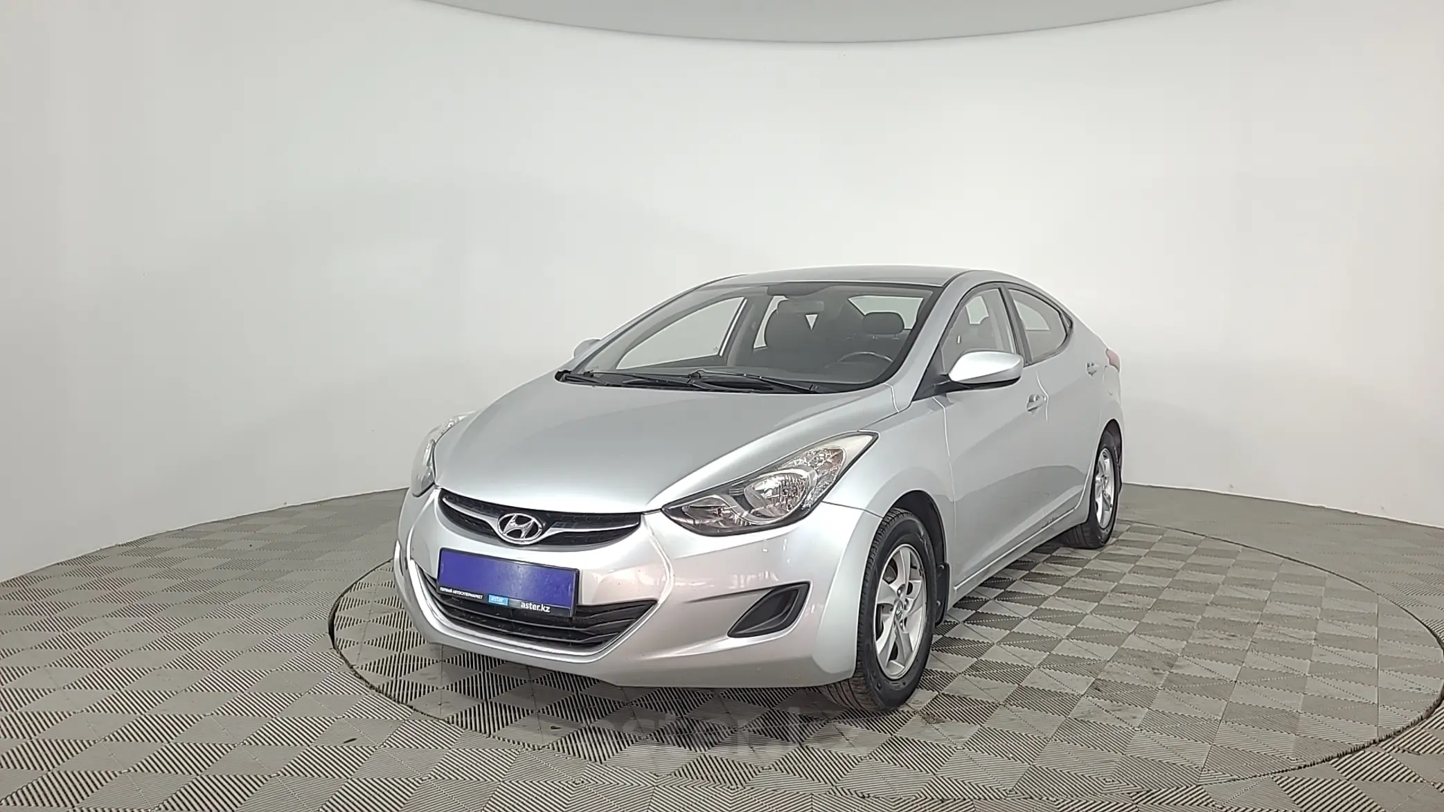 Hyundai Elantra 2013