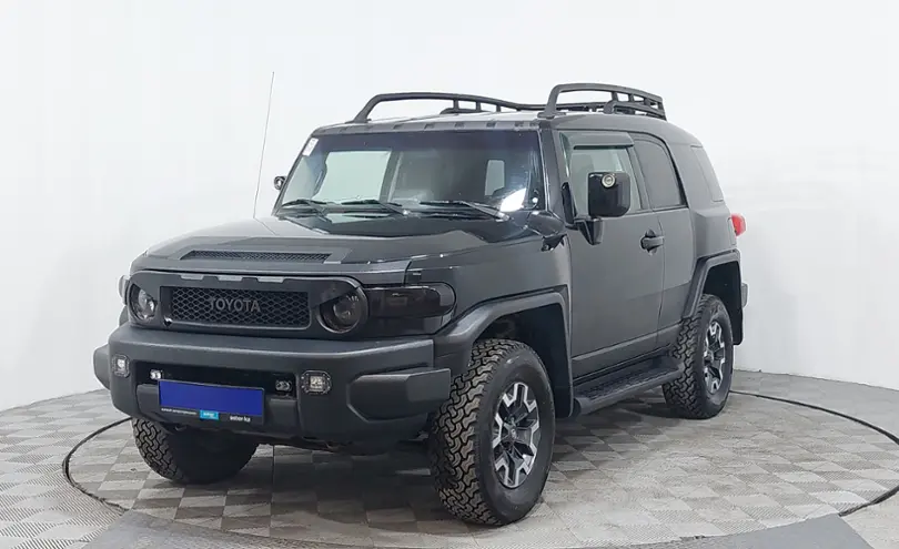 Toyota FJ Cruiser 2007 года за 10 250 000 тг. в Астана