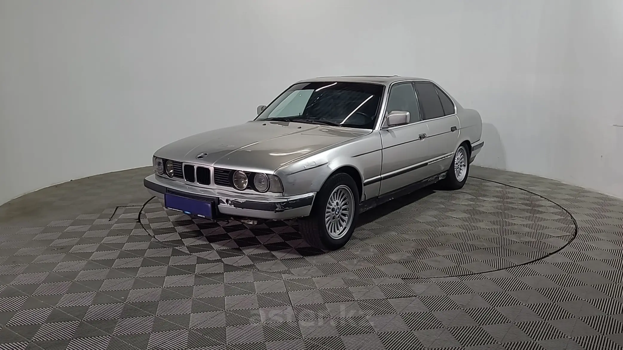 BMW 5 серии 1990