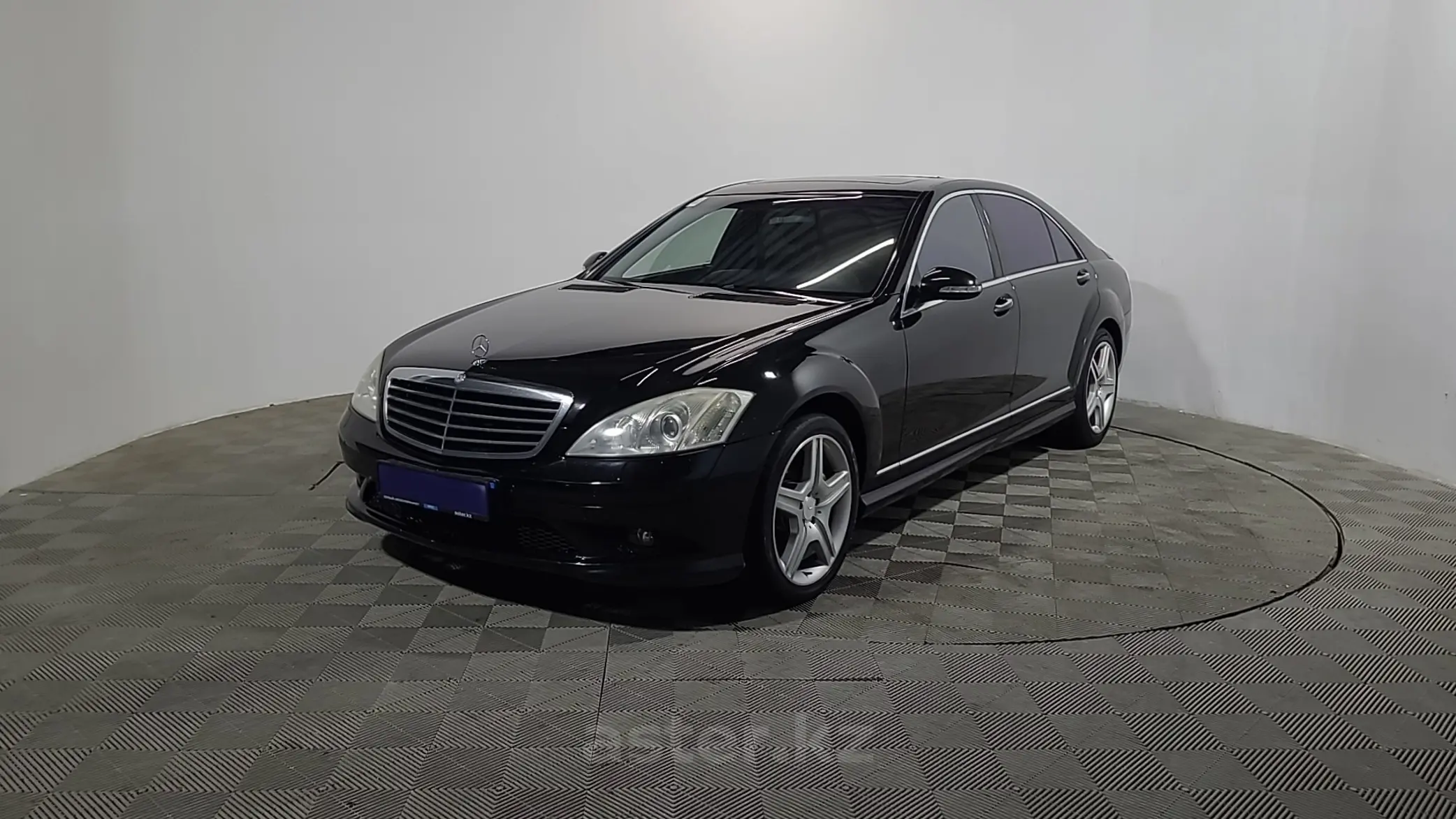 Mercedes-Benz S-Класс 2005