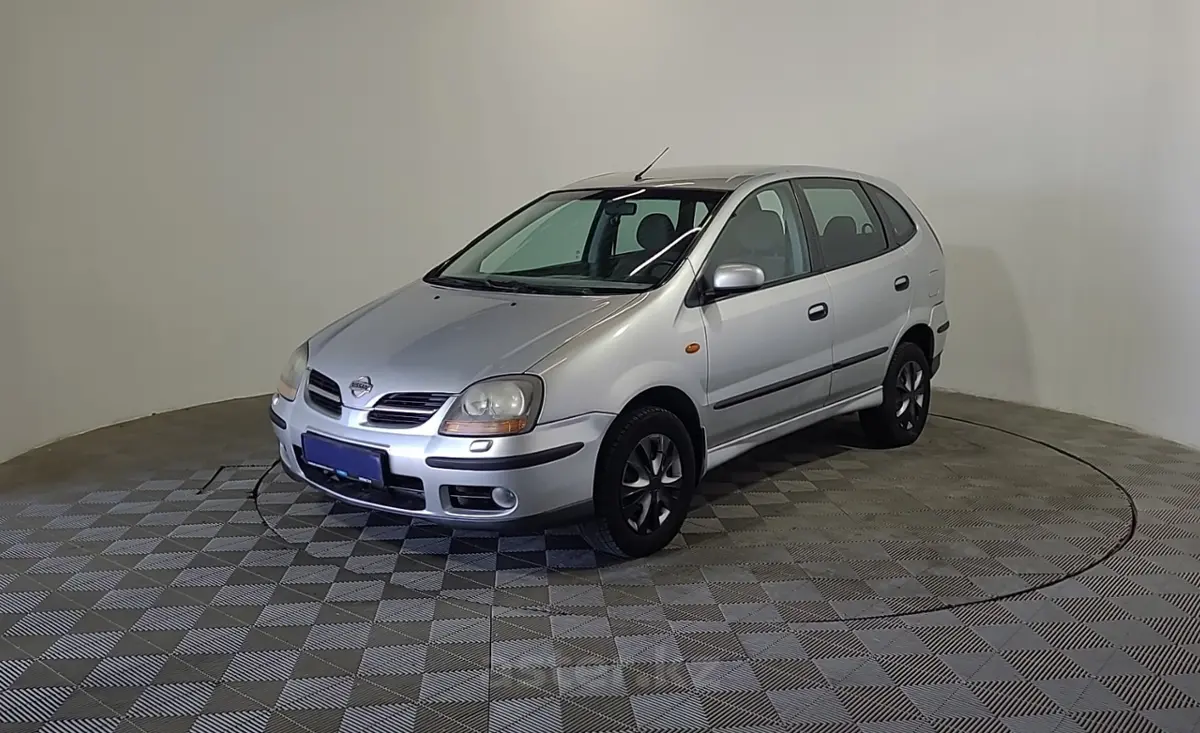 2002 Nissan Almera Tino