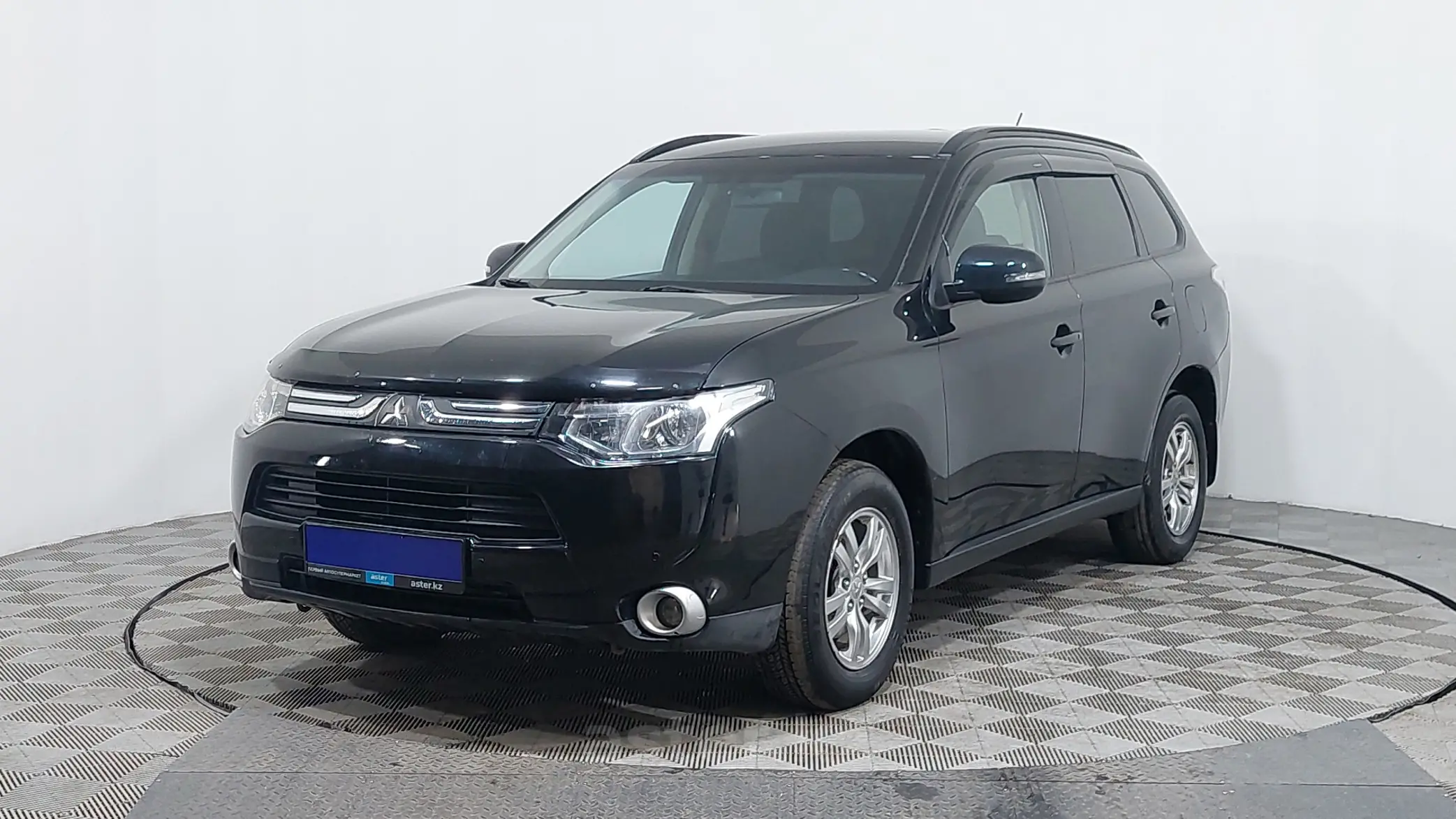 Mitsubishi Outlander 2013