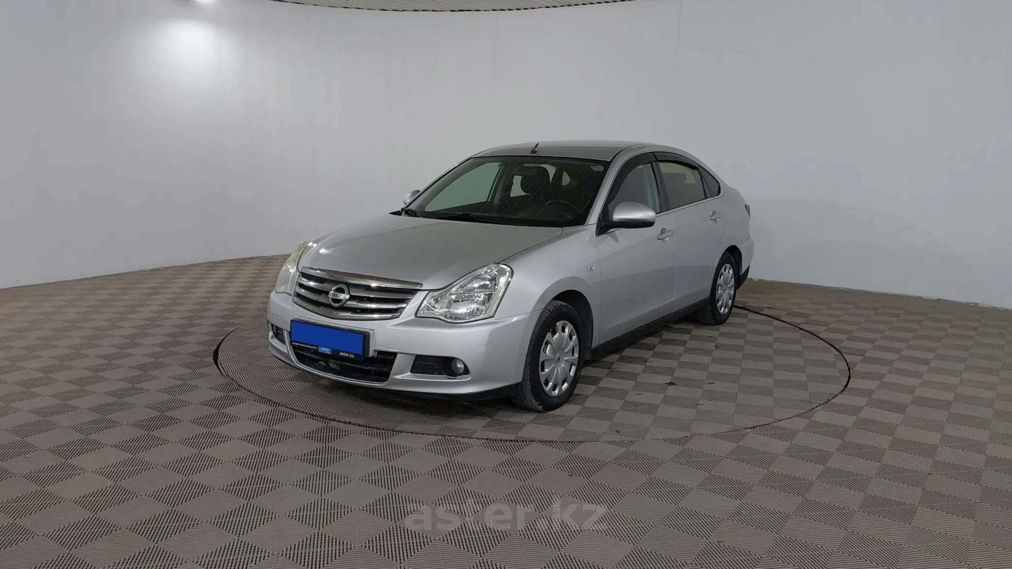 Nissan Almera 2015