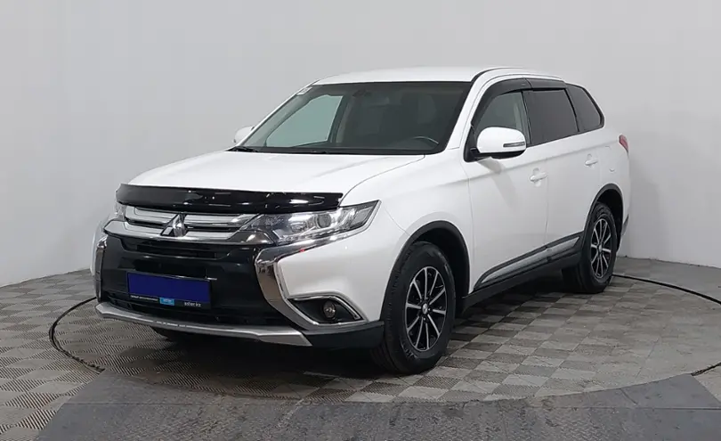 Mitsubishi Outlander 2017 года за 9 890 000 тг. в Астана