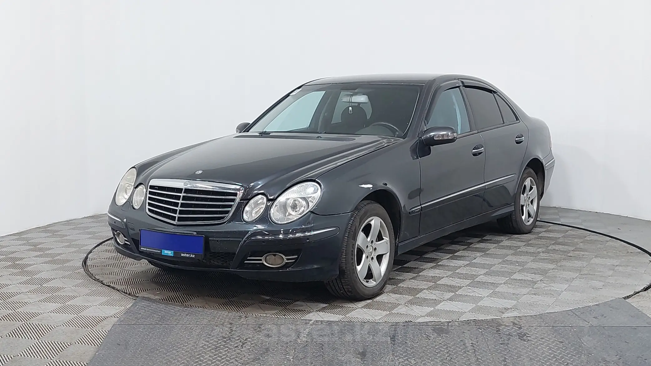 Mercedes-Benz E-Класс 2004