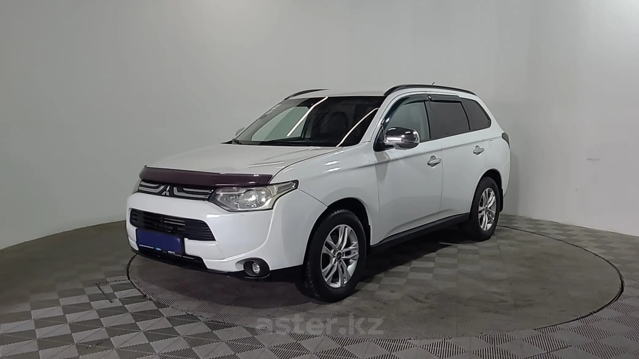 Mitsubishi Outlander 2012