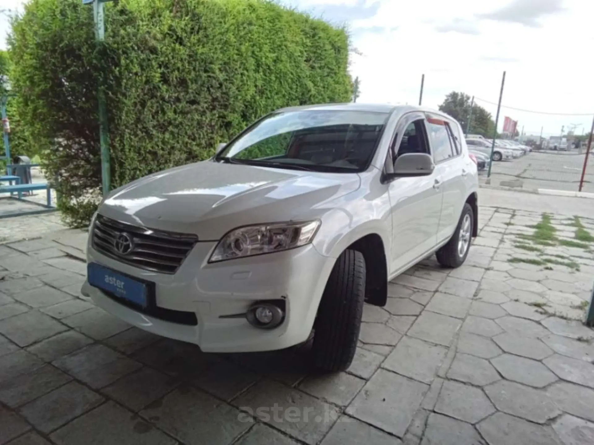 Toyota RAV4 2010